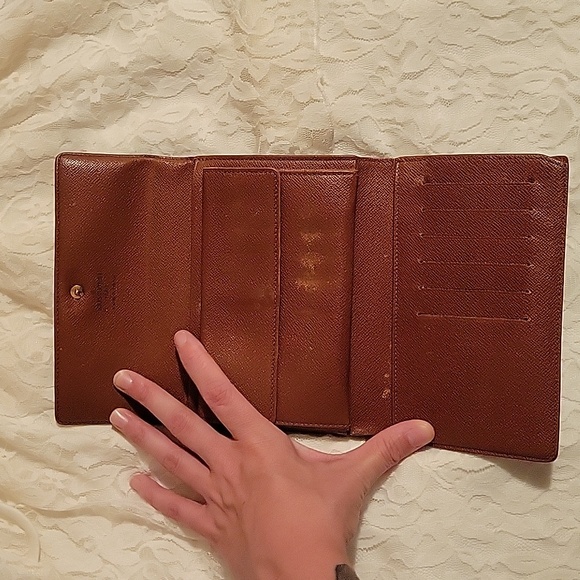 Louis Vuitton wallet - Picture 5 of 16
